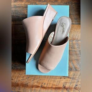 Seychelles Blush Pink Leather Wedge Mules